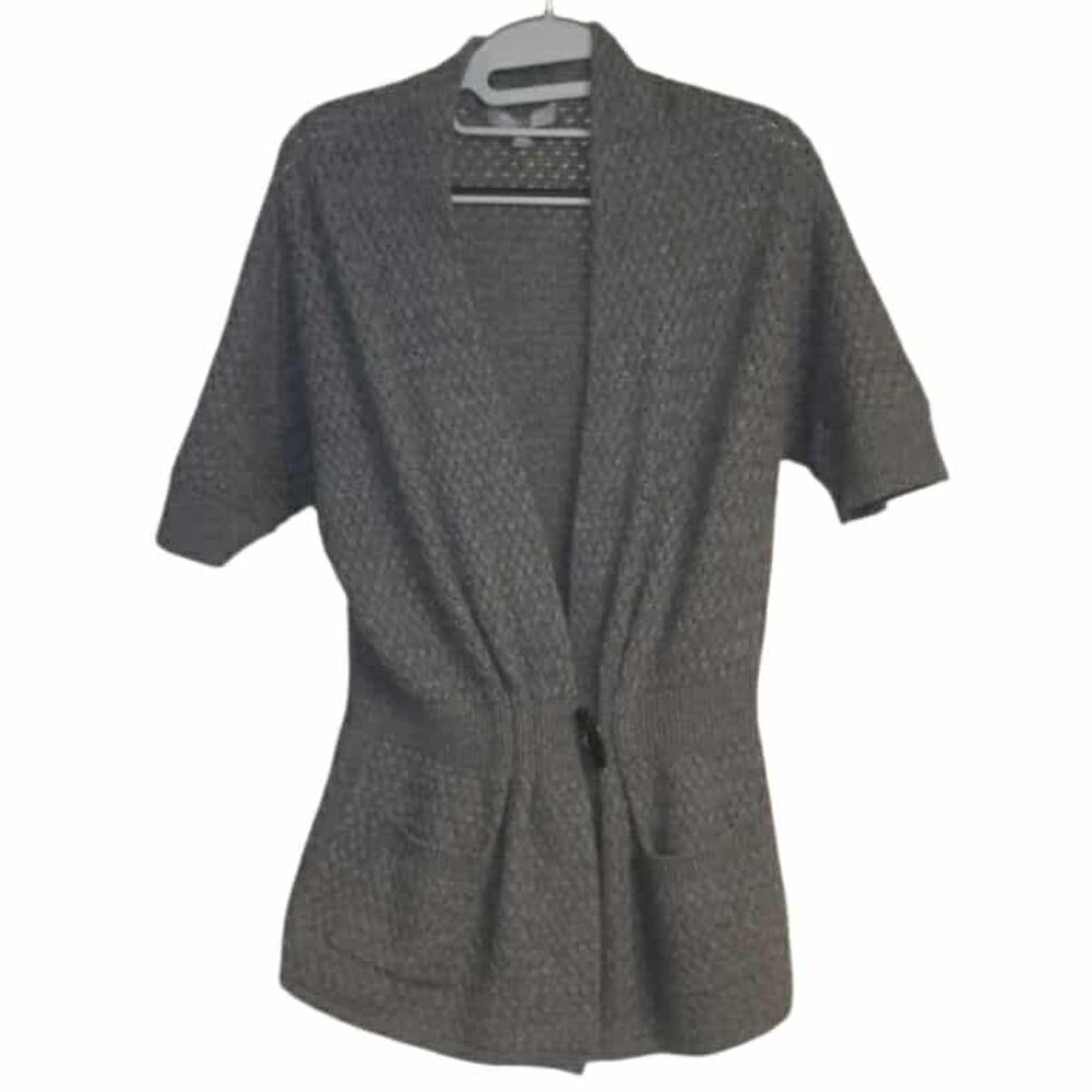 Neiman Marcus 100% Cashmere Sweater Short Sleeve Quiet Luxury Preppy Statement M
